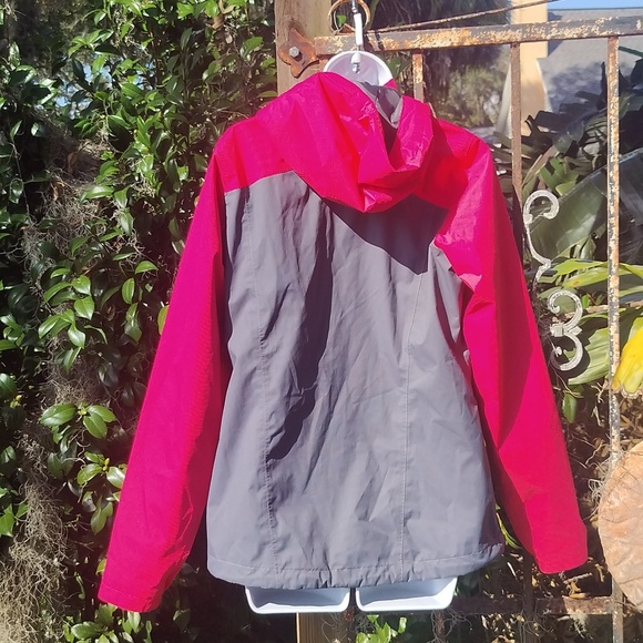 The North face women's pink, gray, hoodie jacket medium - Picture 7 of 7